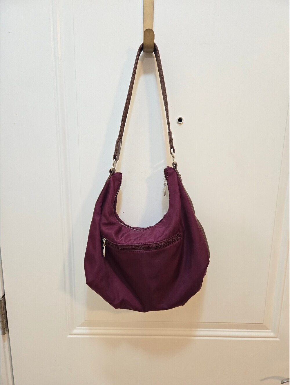 Baggallini Lizzy Purple Nylon Hobo Shoulder Bag With Matching Wristlet